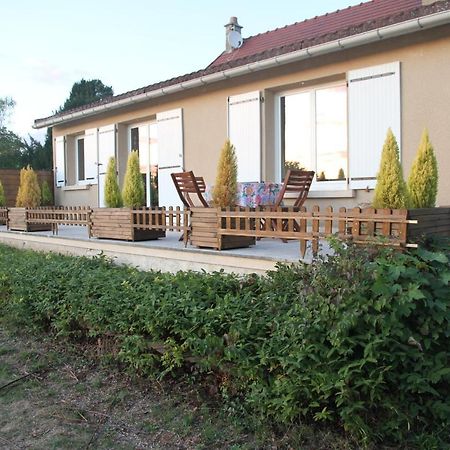 La Maison Et Son Jardin Sur Le Canal De Bourgogne Ravieres 外观 照片